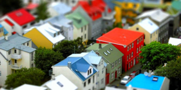 Real estate market restructuring