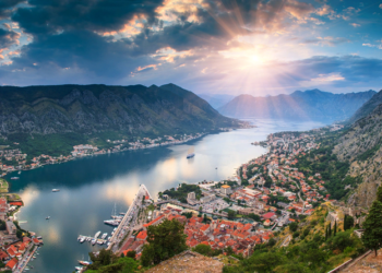 Ключевые аспекты при покупке дома с земельным участком в Черногории