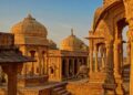 Features of the choice of Indian style in architecture: unique features and characteristics
