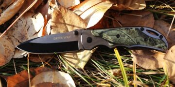 10 советов по использованию складного туристического ножа: возможность применения в походных условиях