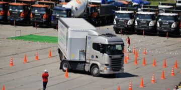 Особенности вождения грузовых автомобилей