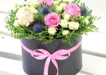 Ідеї ​​оформлення букета в коробці від Marta Flowers: оригінальність та стиль