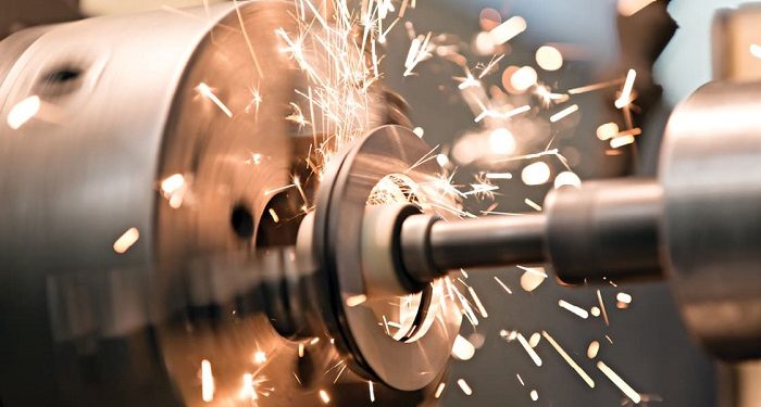 Токарная обработка металла и услуги компании KOMKOR: основные преимущества