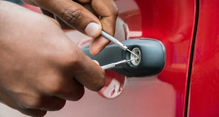 AutoKey24 car lock opening services in Brantford and their advantages