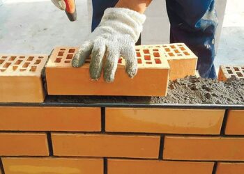 Ошибки при укладке облицовочного кирпича и как их избежать