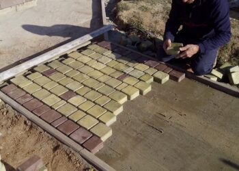 Особенности укладки тротуарной плитки: ключевые правила и советы