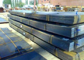 Лист стальной: универсальный материал для строительства и производства