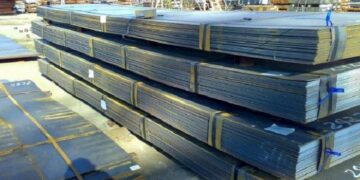 Лист стальной: универсальный материал для строительства и производства