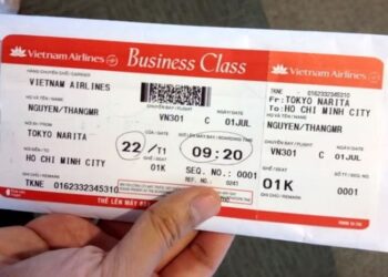 Какое время указывается на авиабилетах и как его правильно читать